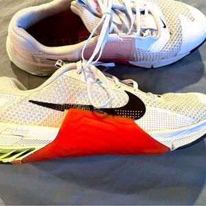 Womens 8 Nike Metcons